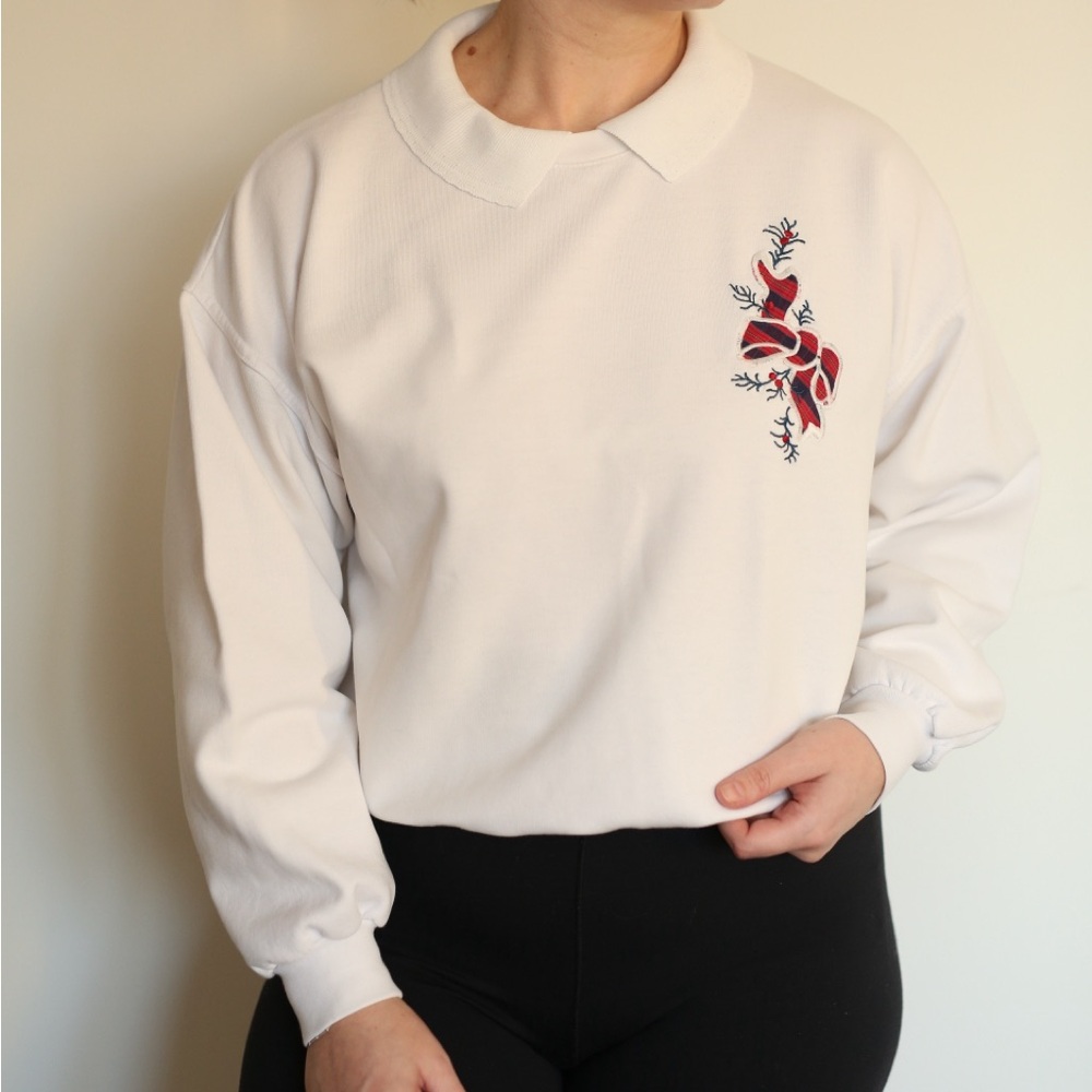 Vintage Northern Reflections Collared Sweatshirt with Christmas Holly Embroidery
